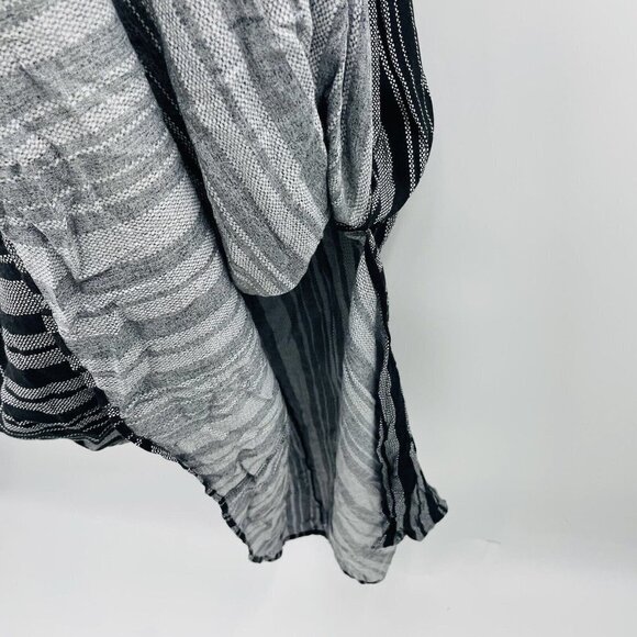 Caslon Womens Size Large Smocked Striped Maxi Dress with Side Slit in Black - Picture 4 of 9